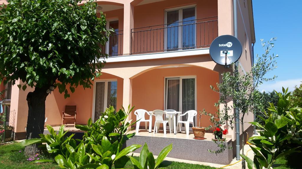 Apartment Ivan Пореч Экстерьер фото