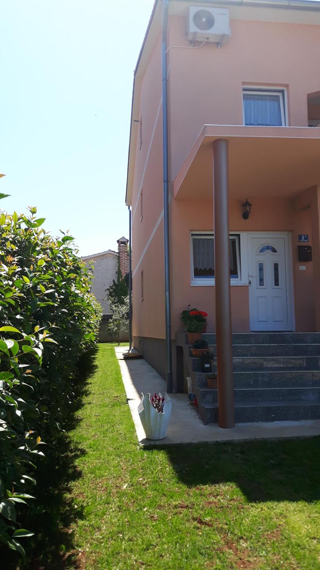 Apartment Ivan Пореч Экстерьер фото