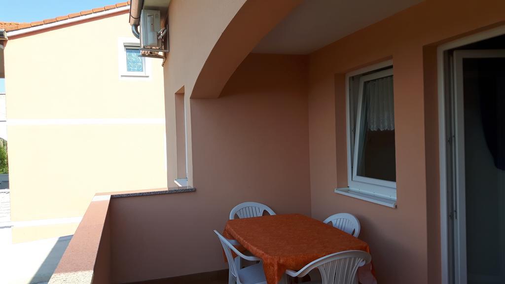 Apartment Ivan Пореч Экстерьер фото