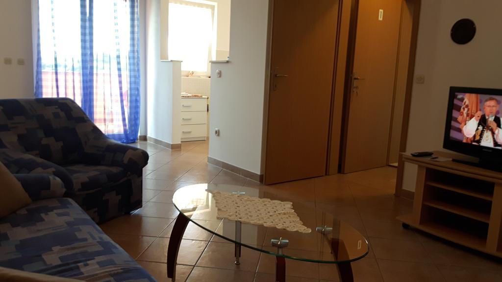 Apartment Ivan Пореч Экстерьер фото